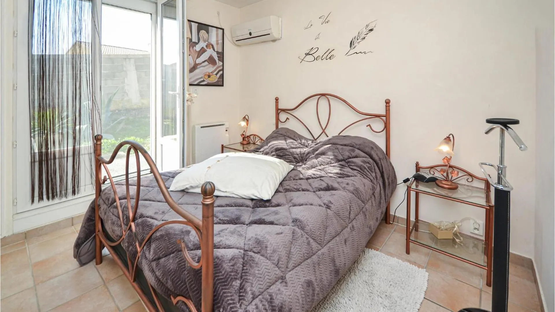 Nice Home In St,Paul-Trois-Chateaux With Kitchen Saint-Paul-Trois-Chateaux Holiday home