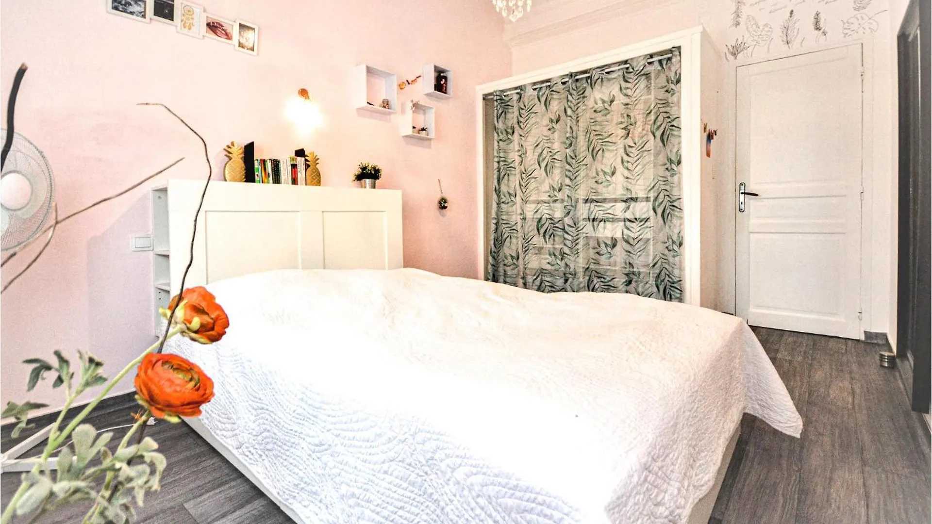 Nice Home In St,Paul-Trois-Chateaux With Kitchen Saint-Paul-Trois-Chateaux