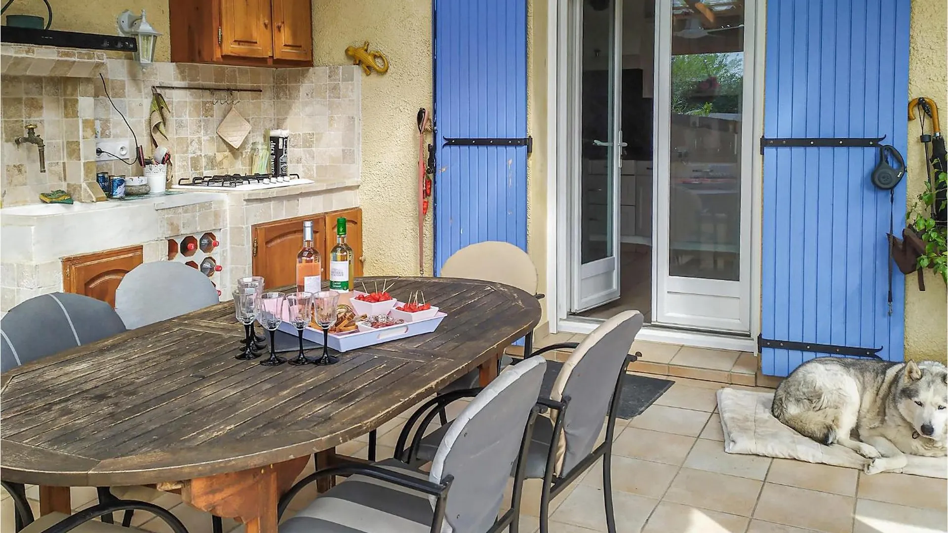 Nice Home In St,Paul-Trois-Chateaux With Kitchen Saint-Paul-Trois-Chateaux Holiday home