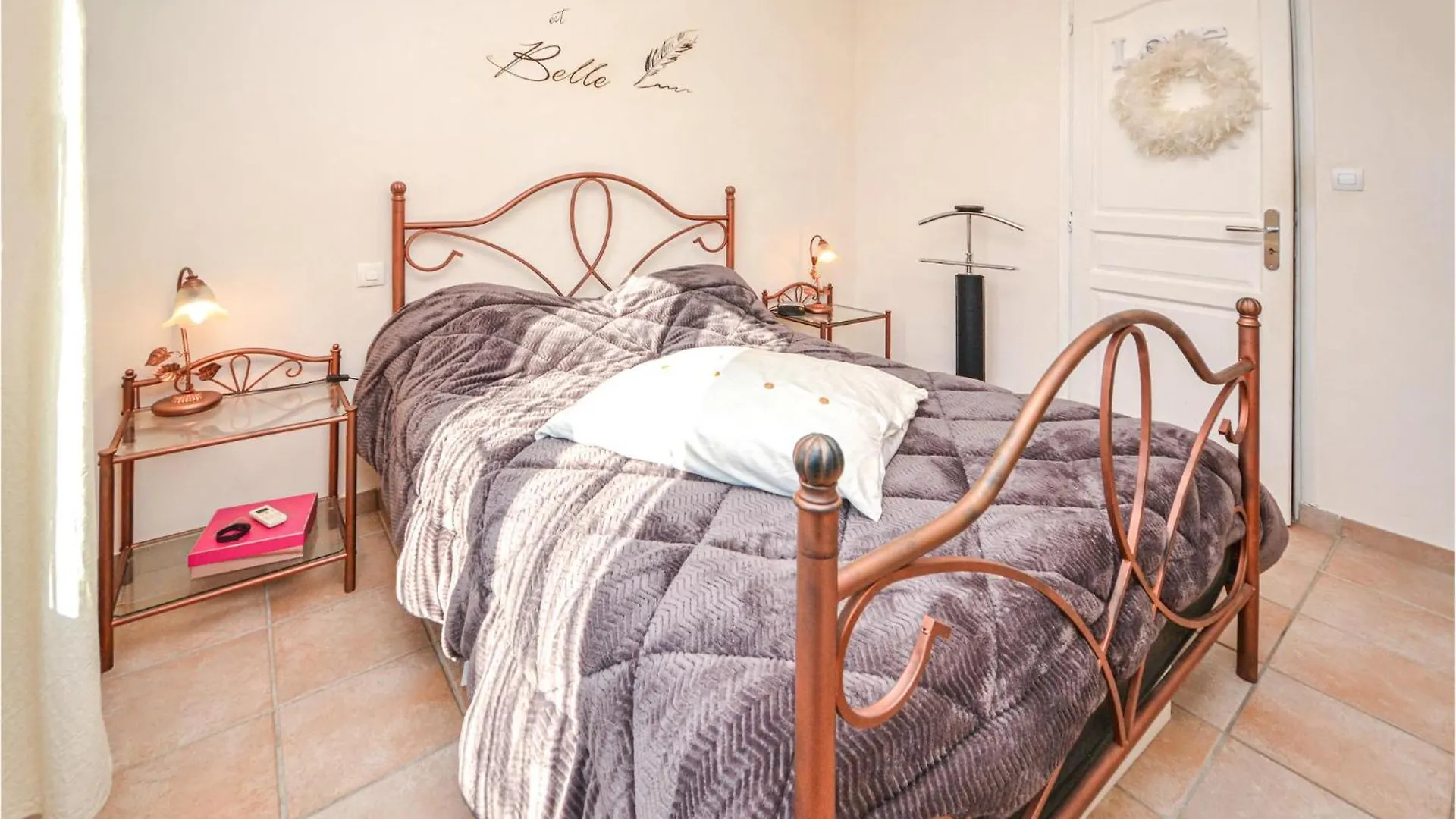 Nice Home In St,Paul-Trois-Chateaux With Kitchen Saint-Paul-Trois-Chateaux