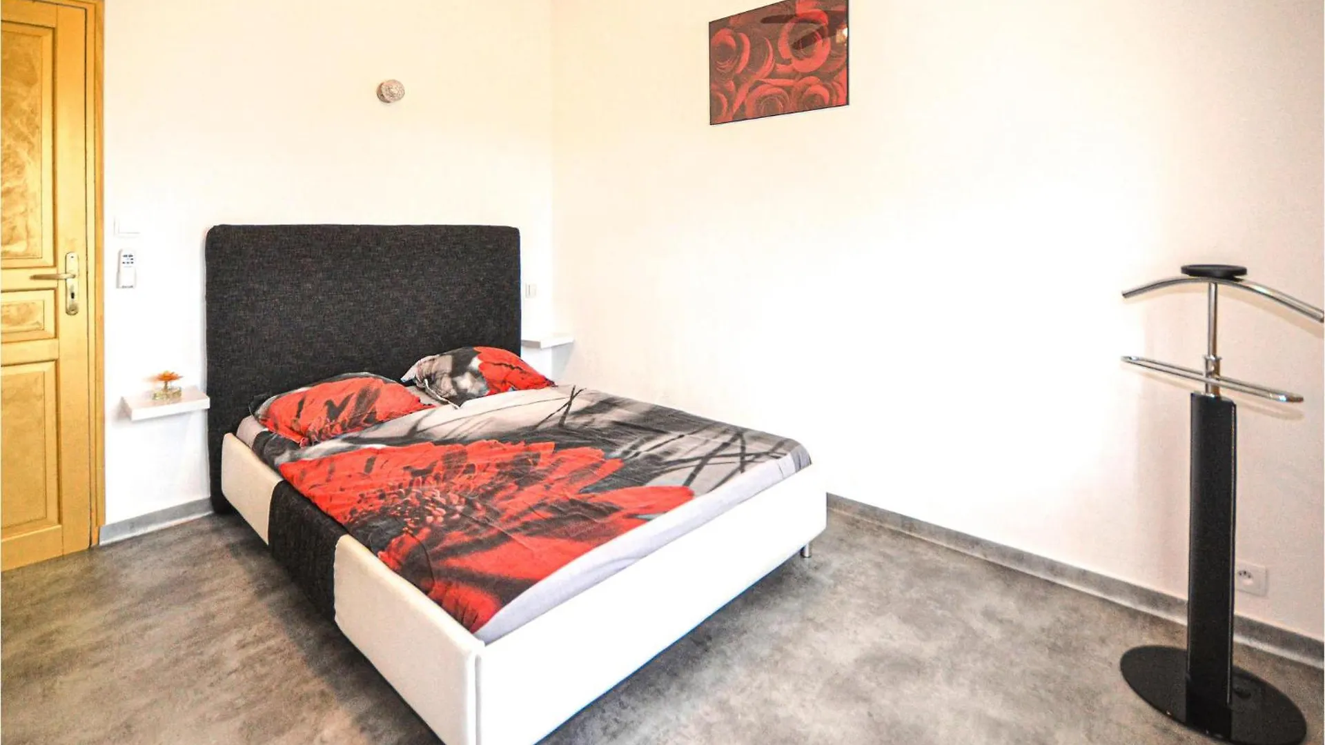 Holiday home Nice Home In St,Paul-Trois-Chateaux With Kitchen Saint-Paul-Trois-Chateaux
